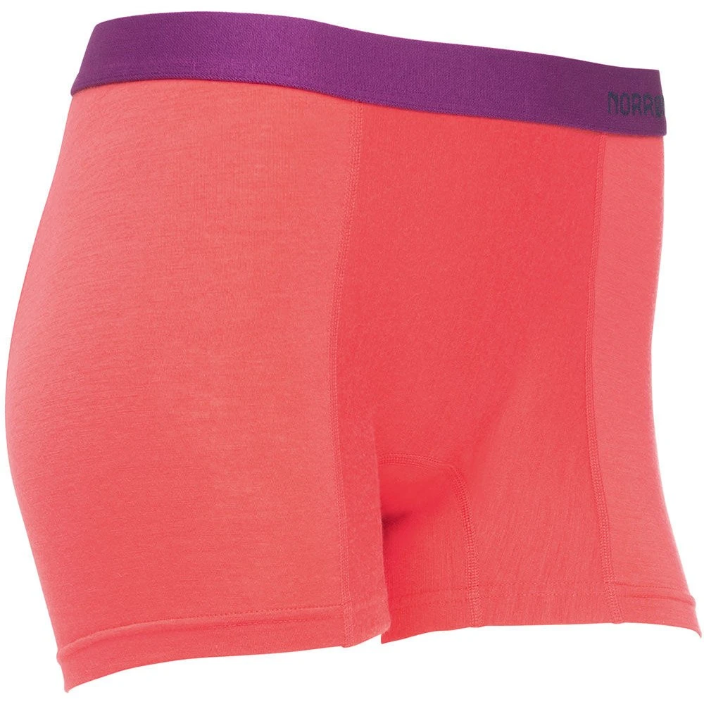 Norrona Boxer Femme - Wool - Crisp Ruby 4 Norrona Boxer Femme - Wool - Crisp Ruby – Image 4