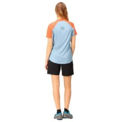 Tee-shirt De Trail Norrona Senja Equaliser Lightweight T-shirt W's Flamingo -Norrona 1a95fe9740f49c016c0d78439f74c38efaa1f6db E23NORRTTH3342735 902