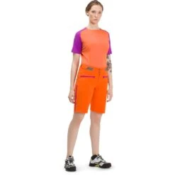 Norrona Short Femme - Fjørå Flex1 Lightweight - Caviar -Norrona 248877 02 d 487673