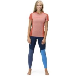Norrona T-Shirt Femme - Falketind Equaliser Merino - Peach Amber/Orange Alert 8 Norrona T-Shirt Femme - Falketind Equaliser Merino - Peach Amber/Orange Alert -Norrona norrona falketind equaliser merino t shirt women peach amber orange alert 3 1253642