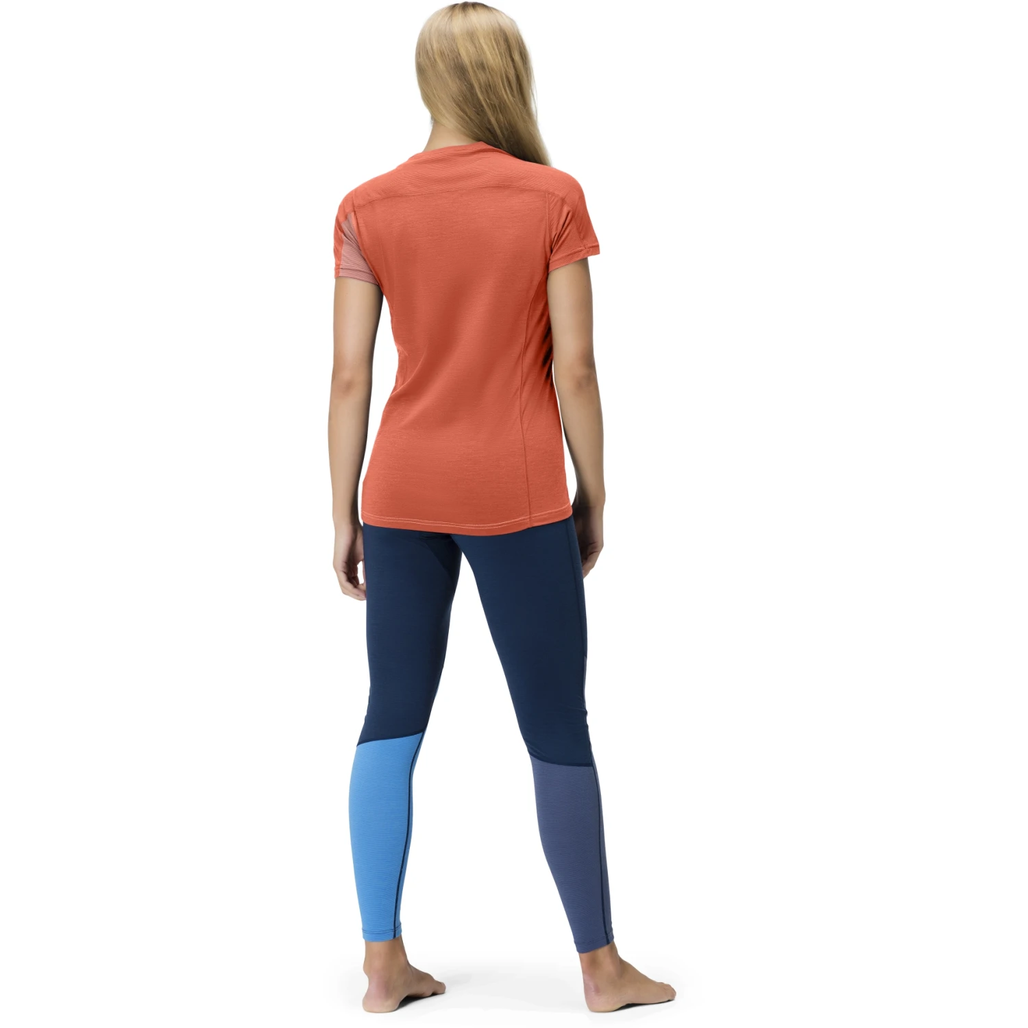 Norrona T-Shirt Femme - Falketind Equaliser Merino - Peach Amber/Orange Alert 5 Norrona T-Shirt Femme - Falketind Equaliser Merino - Peach Amber/Orange Alert – Image 5