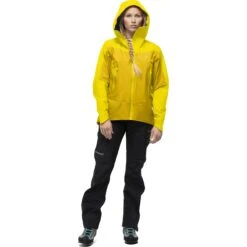 Norrona Veste Femme - Falketind Gore-Tex - Blazing Yellow/Sulphur -Norrona norrona falketind gore tex jacket women blazing yellow sulphur model 1 1399477