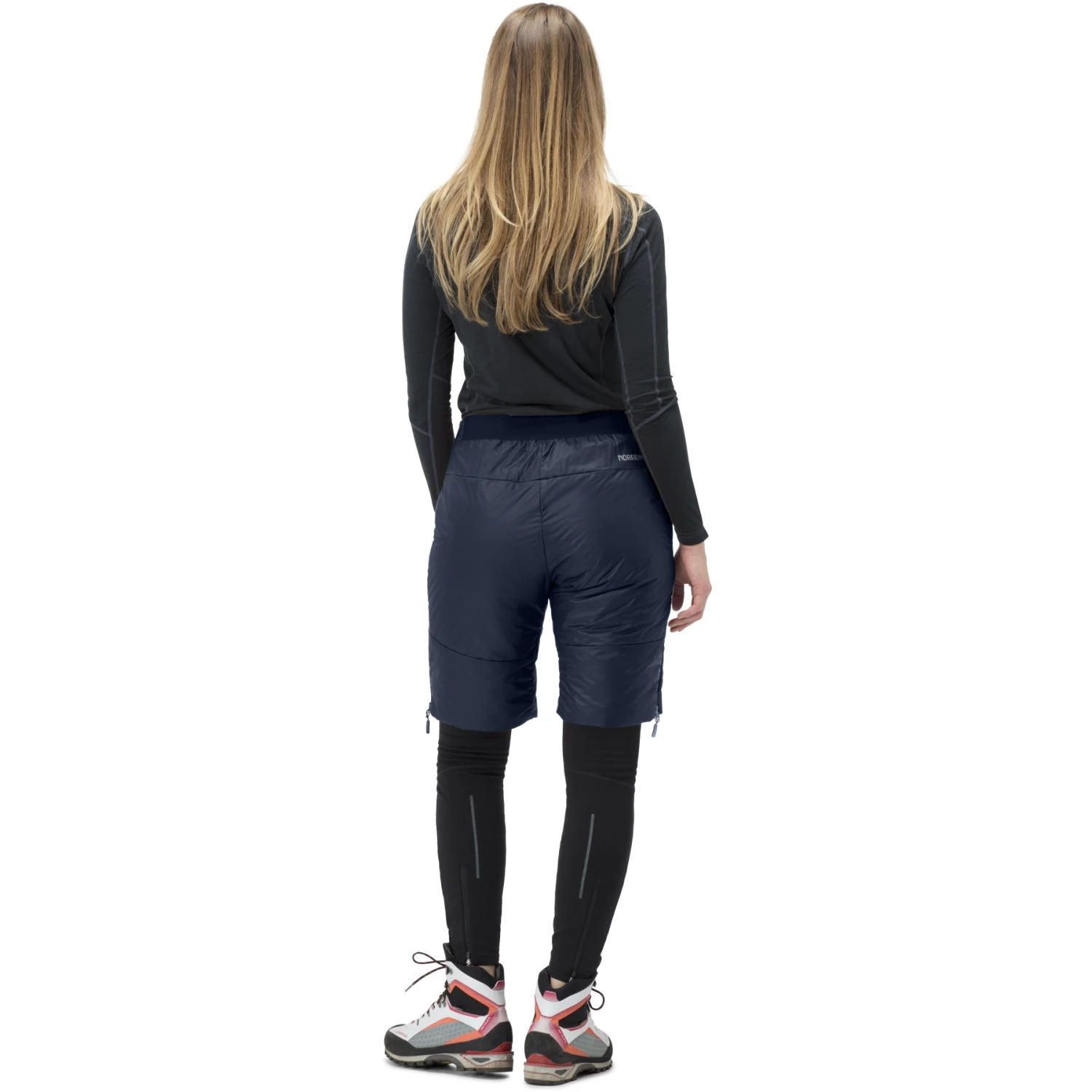 Norrona Short Isotherme Femme - Falketind Thermo40 - Indigo Night 6 Norrona Short Isotherme Femme - Falketind Thermo40 - Indigo Night – Image 6