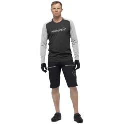 Norrona T-Shirt Manches Longues Homme - Fjørå Equaliser Lightweight - Caviar/Castor Grey -Norrona norrona fjora equaliser lightweight long sleeve shirt men caviar castor grey 3 1254107