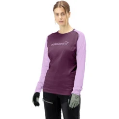 Norrona T-Shirt Manches Longues Femme - Fjørå Equaliser Lightweight - Dark Purple/Violet Tulle