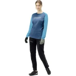 Norrona T-Shirt Manches Longues Femme - Fjørå Equaliser Lightweight - Mykonos Blue/Aquarius -Norrona norrona fjora equaliser lightweight long sleeve shirt women mykonos blue aquarius 3 1254213