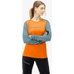 Norrona T-Shirt Manches Longues Femme - Fjørå Equaliser Lightweight - Orange Popsicle/Tourmaline -Norrona norrona fjora equaliser lightweight long sleeve shirt women orange popsicle tourmaline 4 1126767