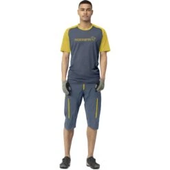 Norrona T-Shirt Homme - Fjørå Equaliser Lightweight - Sulphur/Vintage Indigo -Norrona norrona fjora equaliser lightweight t shirt men sulphur vintage indigo model 1 1399611