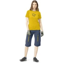 Norrona T-Shirt Femme - Fjørå Wool - Sulphur -Norrona norrona fjora wool t shirt women sulphur model 1 1399790