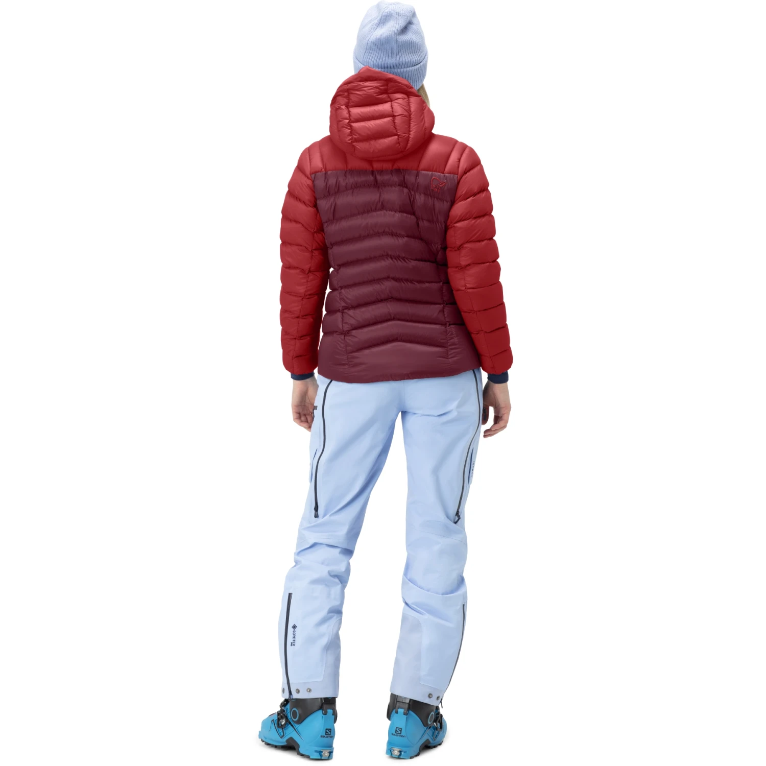 Norrona Doudoune Femme - Lyngen Down850 Hood - True Red/Rhubarb 5 Norrona Doudoune Femme - Lyngen Down850 Hood - True Red/Rhubarb – Image 5