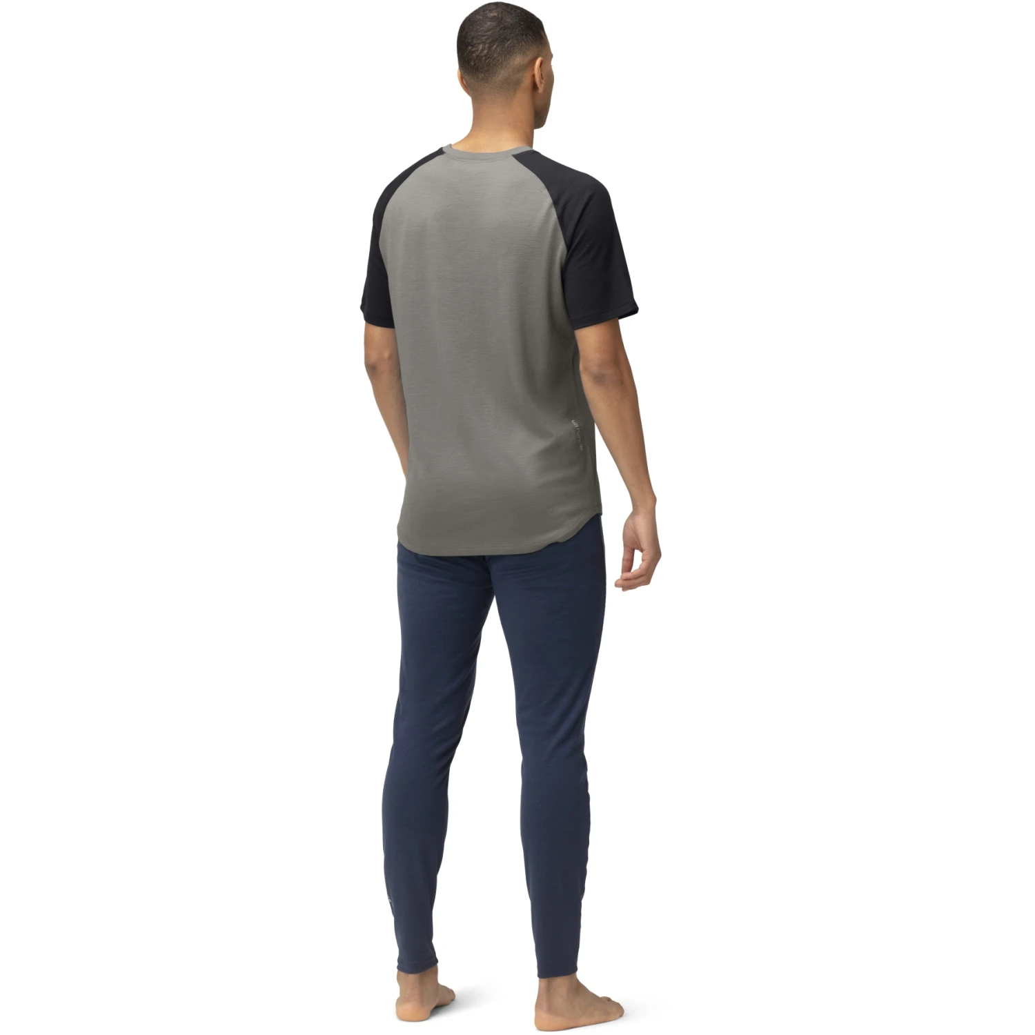 Norrona Maillot De Corps Homme - PureUll - Castor Grey/Caviar Melange 5 Norrona Maillot De Corps Homme - PureUll - Castor Grey/Caviar Melange – Image 5