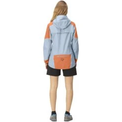 Norrona Veste Femme - Senja Gore-Tex Active - Flamingo/Blue Fog -Norrona norrona senja gore tex active jacket women flamingo blue fog model 2 1399971
