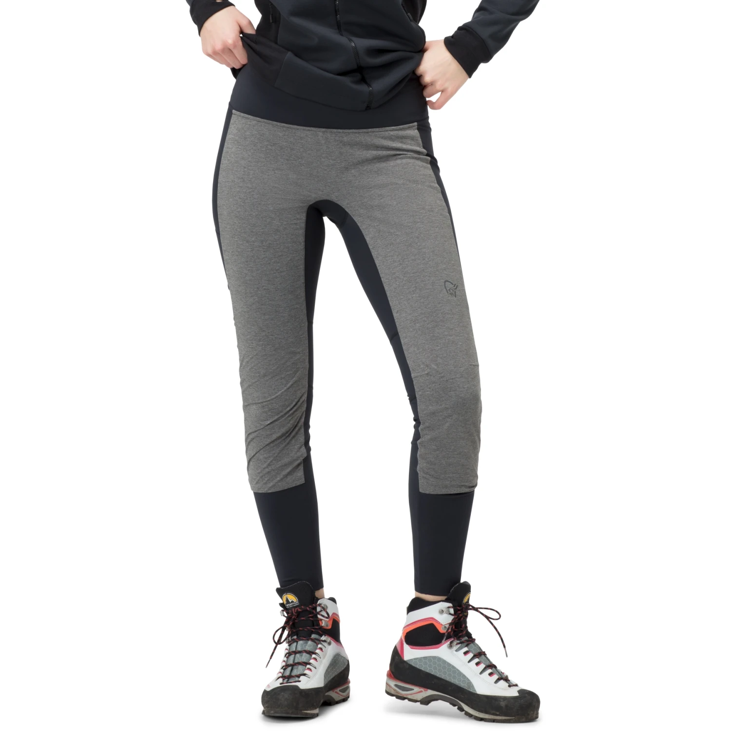 Norrona Wind Legging Femme - Caviar/Dark Grey Melange 1 Norrona Wind Legging Femme - Caviar/Dark Grey Melange